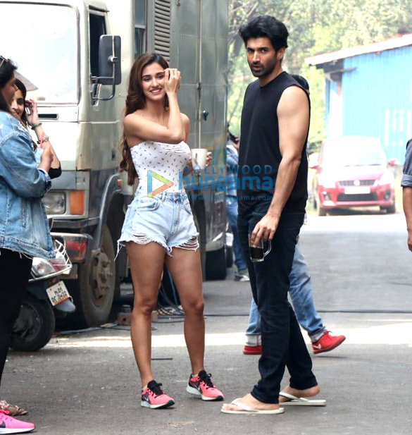 Photos Disha Patani And Aditya Roy Kapur Snapped On The Sets Of Malang