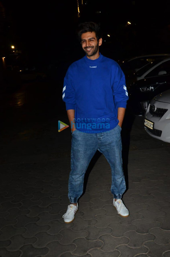 Photos: Celebs attend the special screening of the movie Jai Mummy Di