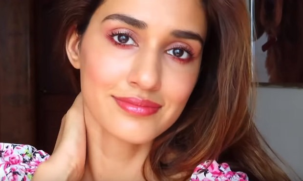 Disha Patani shares summertime pink glowy makeup tutorial amid self-quarantine period, watch video : Bollywood News – News Reader Board