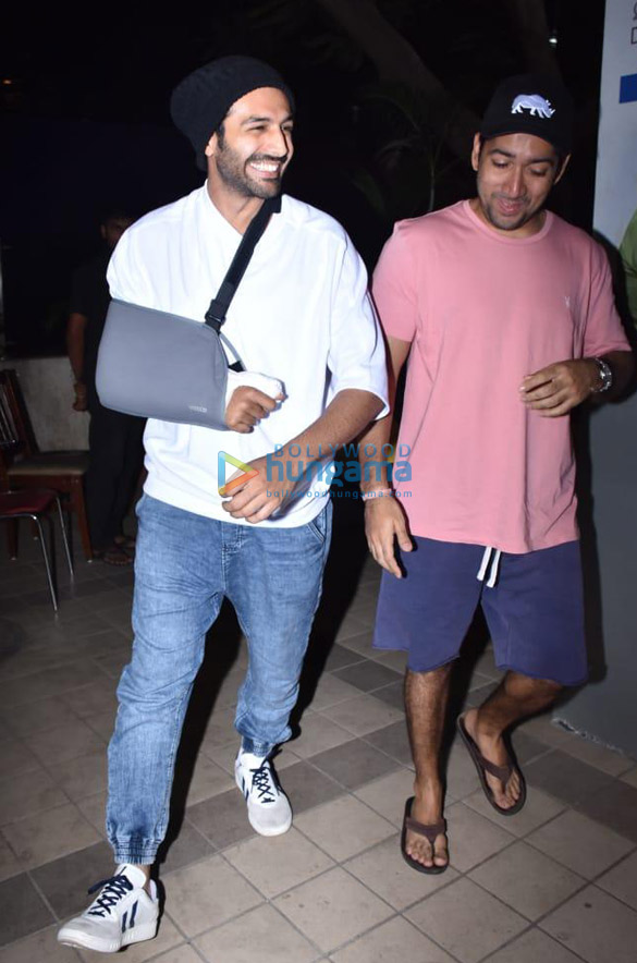 Photos: Kartik Aaryan snapped at David Dhawan’s office