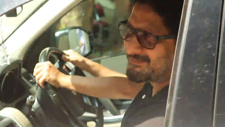 Arshad Warsi spotted at Dharma office in Andheri Arshad Warsi spotted at Dharma office in Andheri