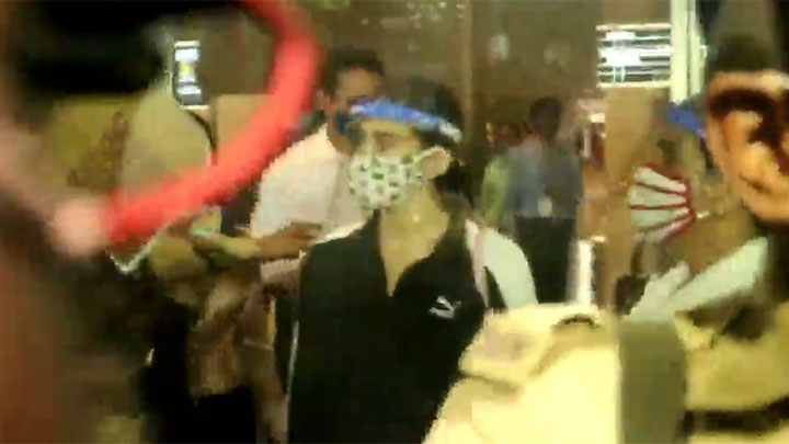 Sara Ali Khan spotted at the airport Sara Ali Khan spotted at the airport