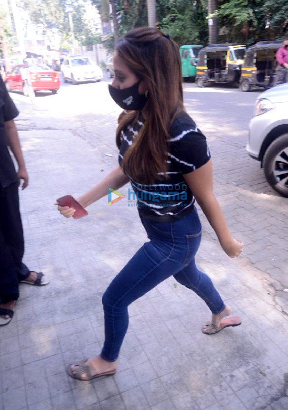 Photos: Natasha Dalal snapped at a clinic in Juhu Photos: Natasha Dalal snapped at a clinic in Juhu