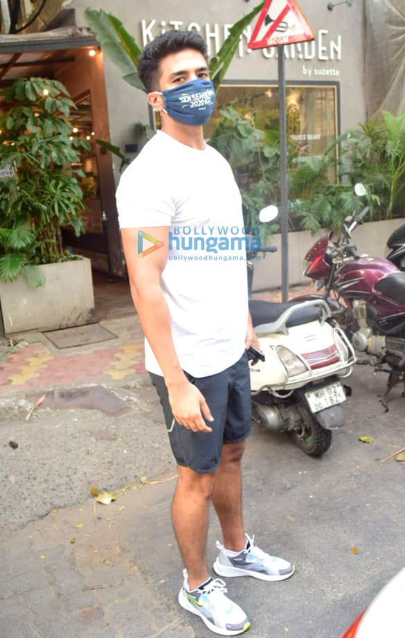 Photos: Saqib Saleem spotted at The Kitchen Garden in Juhu