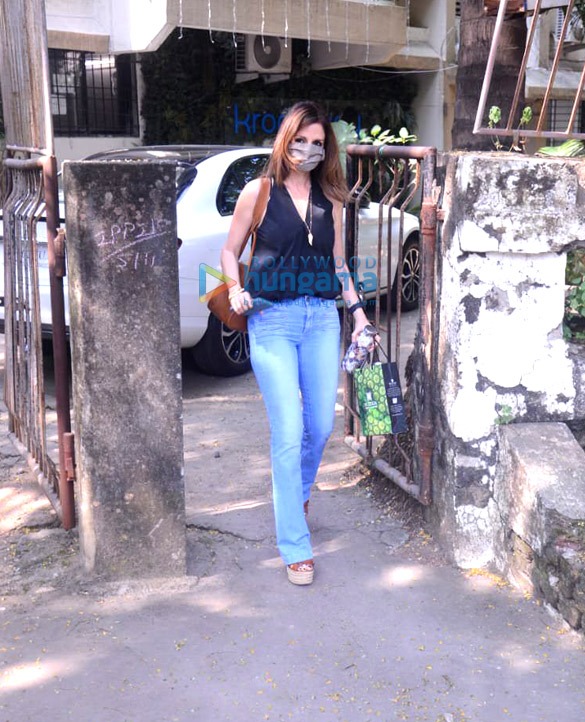 Photos: Sussanne Khan spotted at Kromakay salon in Juhu