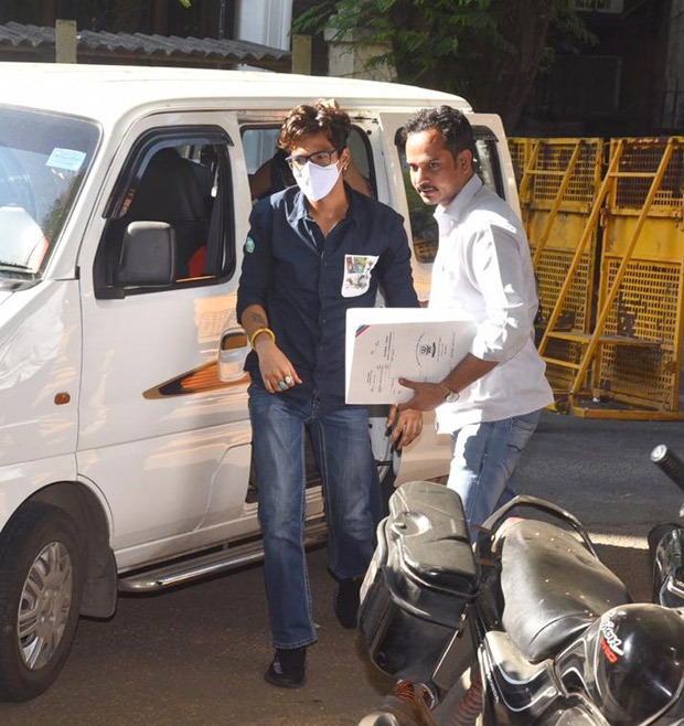 Bharti Singh and Haarsh Limbachiyaa arrive at NCB office for questioning hours after the raid