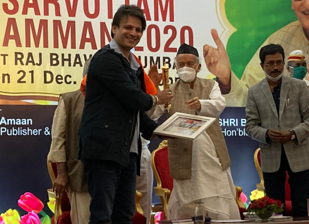 Vivek Oberoi receives Sarvottam Samman from the Governor of Maharashtra for his performance in PM Narendra Modi : Bollywood News - Vimarsana News