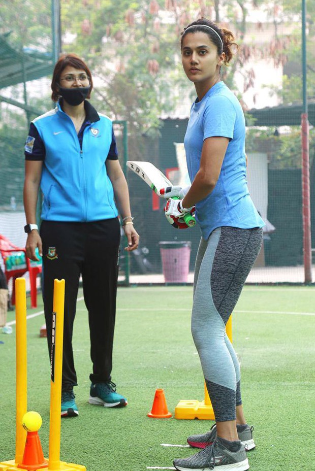 रश्मि रॉकेट से रैप करने के बाद, तापसी पन्नू ने मिताली राज की बायोपिक के लिए क्रिकेट प्रशिक्षण शुरू किया