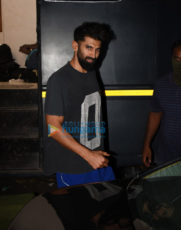 Photos: Aditya Roy Kapur snapped at Filmcity