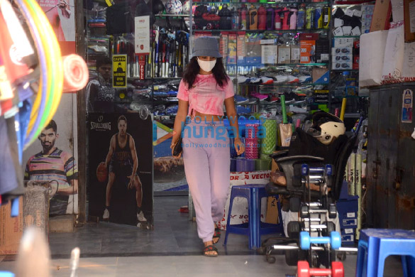 Photos: Patralekha snapped shopping in Andheri Photos: Patralekha snapped shopping in Andheri