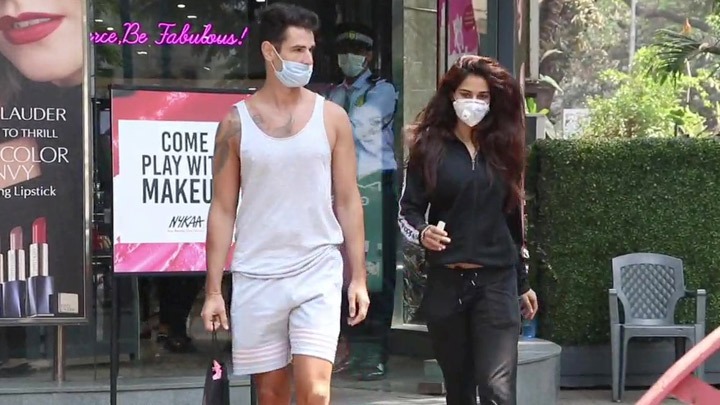 Disha Patani spotted at store in Bandra Disha Patani spotted at store in Bandra