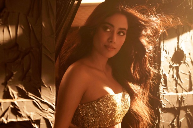 fire alarm! Janhvi Kapoor soars temperatures with Roohi’s