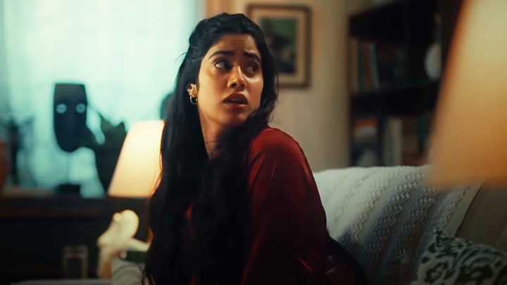Janhvi Kapoor Panic Calls Rajkummar Rao! | Netflix India Janhvi Kapoor Panic Calls Rajkummar Rao! Netflix India
