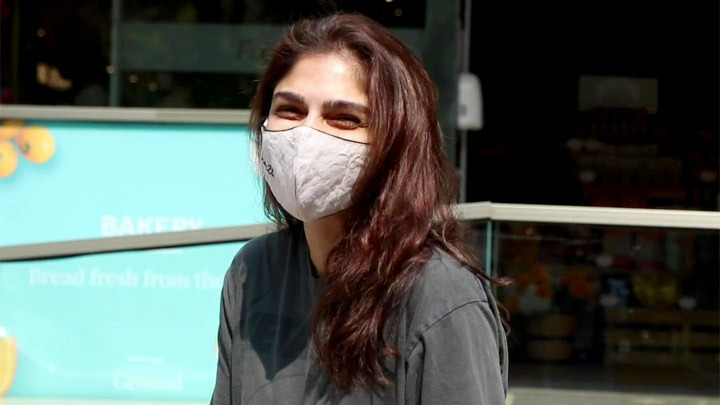 Sharmin Segal spotted at foodhall in Bandra Sharmin Segal spotted at foodhall in Bandra