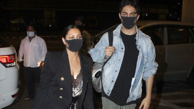 Spotted – Gauri Khan, Aryan Khan, Ananya Panday and many celebs at