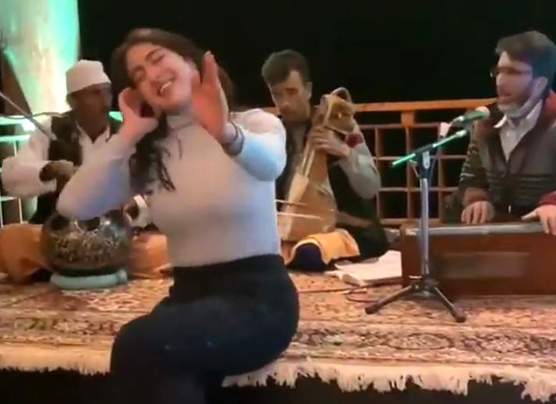 'दम दम मस्त कलंदर' गाने में सारा अली खान की कोशिश आपको हंसाएगी