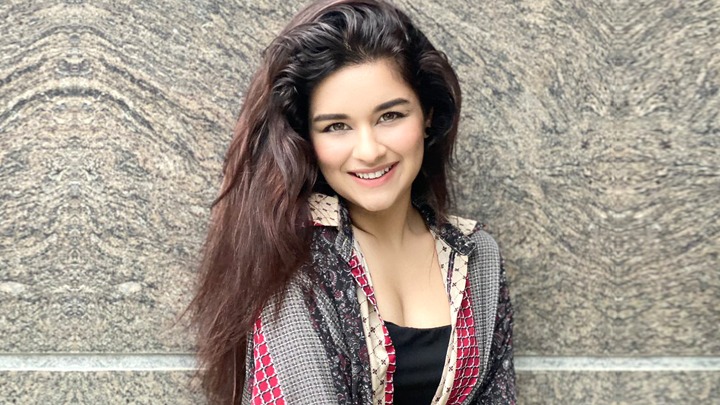 Avneet Kaur: “The BEST Social Media sensation is…”| Rapid Fire | Hrithik Roshan | Madhuri Dixit