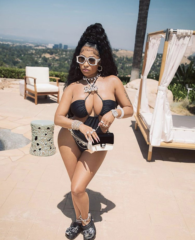 Nicki Minaj Sets The Temperature Soaring In Skimpy Black Monokini Bollywood News News Daily Network