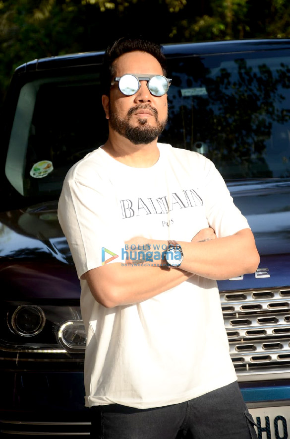 Photos: Mika Singh snapped in Andheri