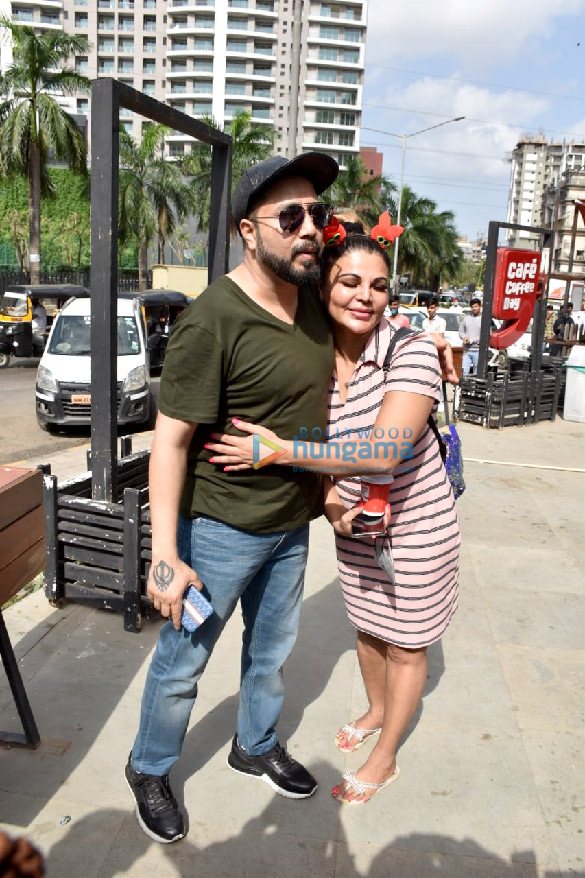 Photos: Rakhi Sawant and Mika Singh snapped in Andheri | Mika Singh