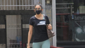 Rakul Preet Singh spotted at foodhall in Bandra