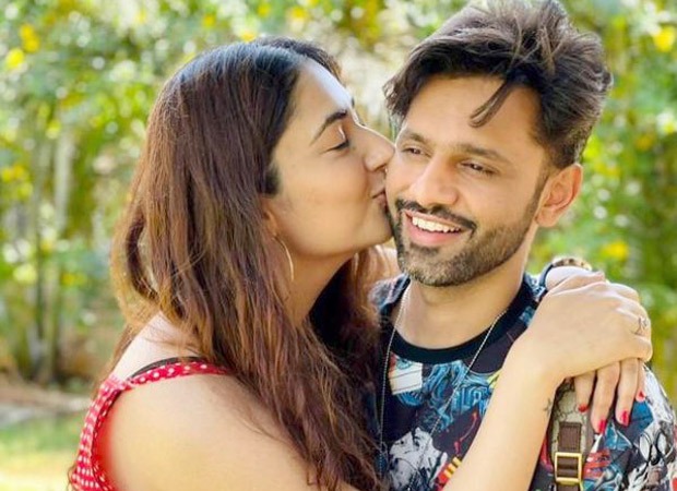 दिशा परमार ने राहुल वैद्य को 71000 रुपये का एक उपहार दिया