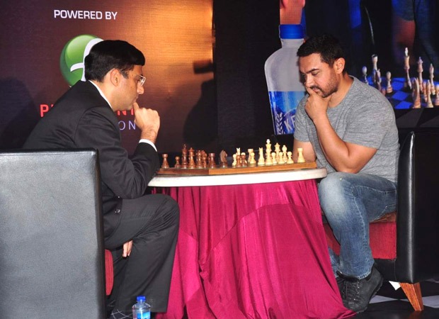 Aamir Khan to play a game of chess with Viswanathan Anand to raise funds amid Covid-19 : Bollywood News – Bollywood Hungama