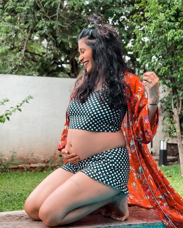 Kishwer Merchantt shares a note on embracing her pregnancy body while flaunting her baby bump