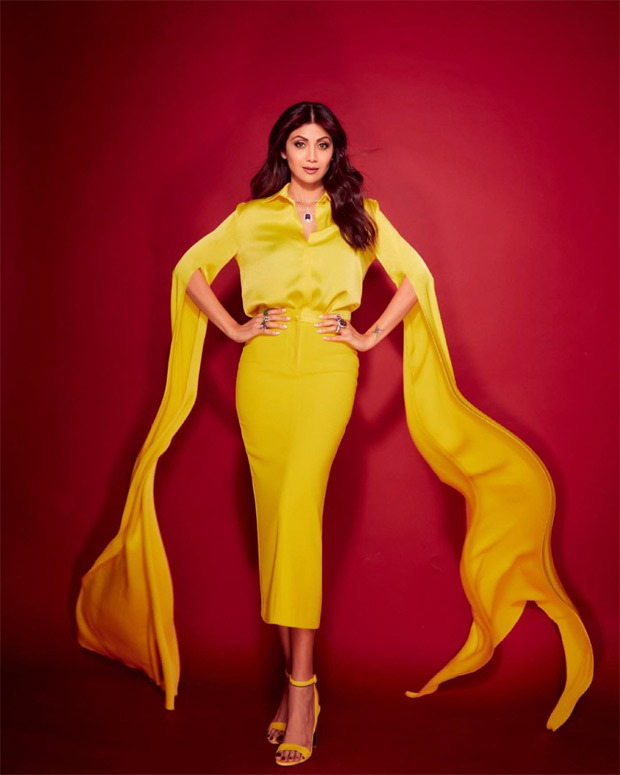 COLOUR-OF-THE-WEEK-YELLOW-%E2%80%93-From-chic-dresses-to-bikini-Shilpa-Shetty-Rashmika-Mandanna-Kiara-Advani-shine-bright-1.jpeg