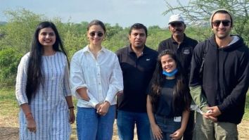 Alia Bhatt and Ranbir Kapoor pose with fans in Jodhpur in unseen pictures