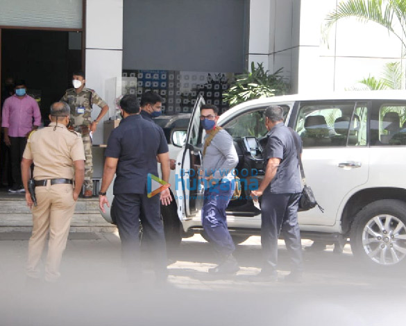 Photos: Aamir Khan snapped at Kalina airport