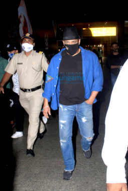 Photos: Salman khan, Disha patani and Krishna Shroff snapped at the airport