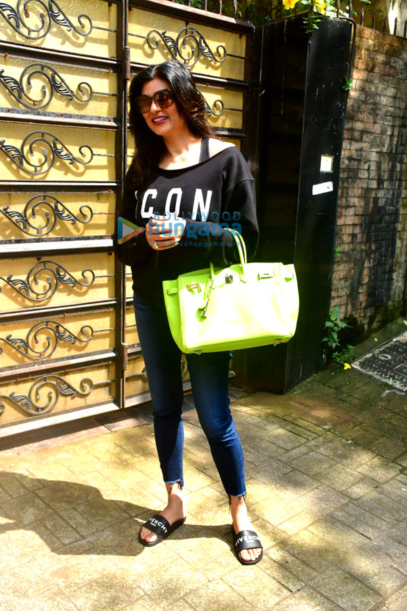 Photos: Sushmita Sen spotted at a dubbing studio