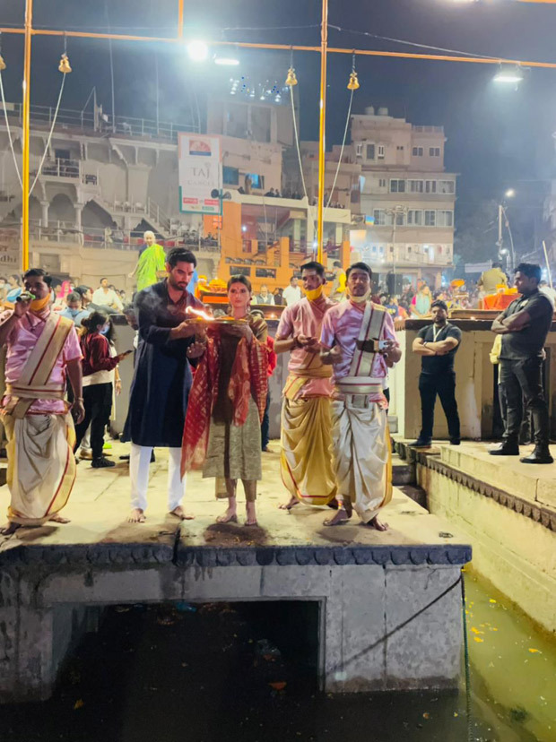 Ahan Shetty and Tara Sutaria visit Varanasi to do Ganga Aarti and seek blessings for their film Tadap, see photos