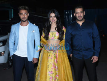 Full Coverage 2021-11-03 - Bollywood Hungama