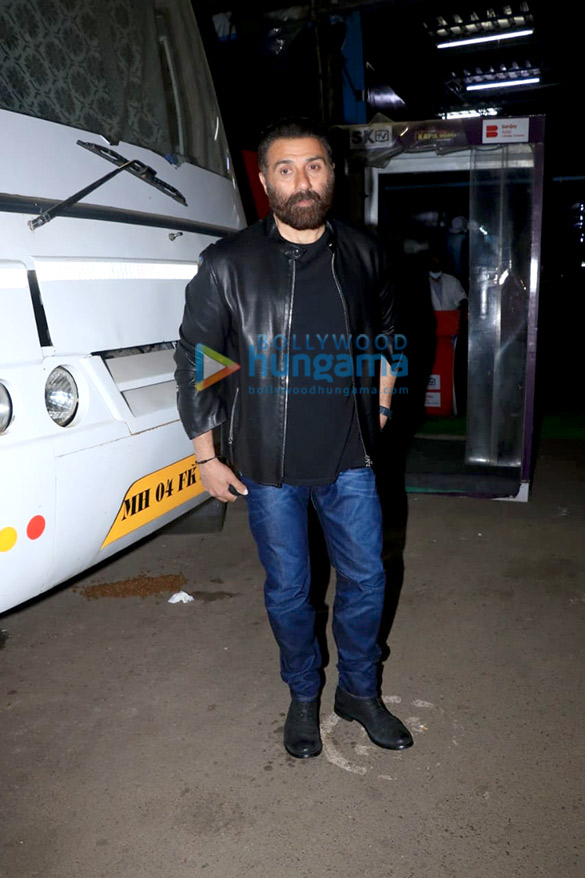 Photos: Team of Velle including Sunny Deol and Karan Deol spotted promoting their film on The Kapil Sharma Show