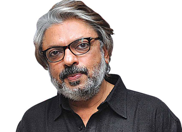 Sanjay Leela Bhansali’s Heeramandi team erects a grand set to recreate Lahore before Independence : Bollywood News – Bollywood Hungama