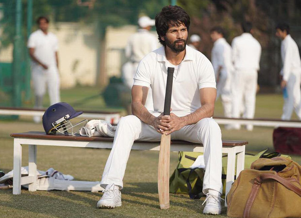 Shahid Kapoor and Mrunal Thakur starrer Jersey postponed amid COVID-19 cases rise in India