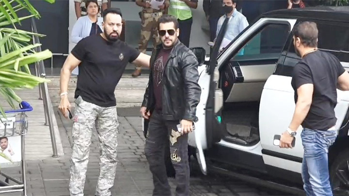 Spotted: Salman Khan at Private Airport in Mumbai Spotted: Salman Khan at Private Airport in Mumbai