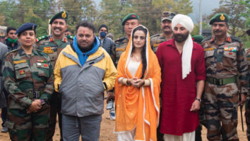 Sunny Deol and Ameesha Patel kick off the shoot for Gadar 2, see photos 