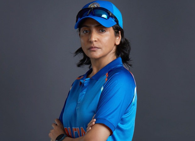 अनुष्का शर्मा ने नेटफ्लिक्स फिल्म चकदा एक्सप्रेस में क्रिकेटर झूलन गोस्वामी के रूप में अभिनय करने की पुष्टि की, टीज़र का अनावरण किया गया