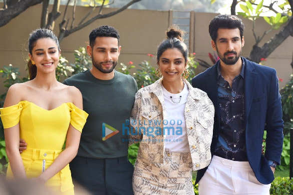 Photos: Deepika Padukone, Siddhant Chaturvedi, Ananya Panday, Dhairya Karwa spotted promoting their film Gehraiyaan | Parties & Events – Bollywood Hungama