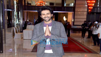 Photos: Kartik Aaryan spotted attending an event to salute the spirit of Cancer fighters