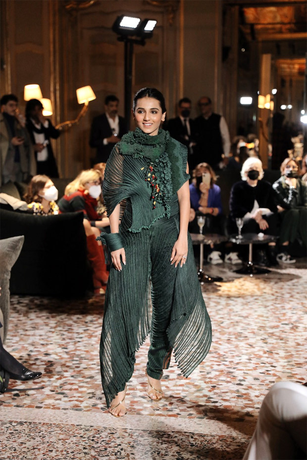 Masoom Minawala makes history as the first Indian content creator to walk the runway at Milan Fashion Week