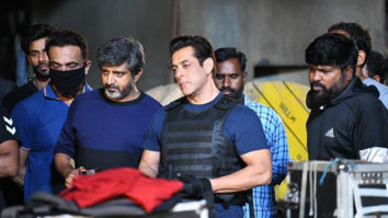 Salman Khan wraps the shoot of his cameo in Chiranjeevi starrer Godfather; director Mohan Raja shares glimpses from the sets