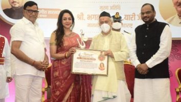 Hema Malini receives Wagdhara Lifetime Achievement Award for her contribution to the field of art