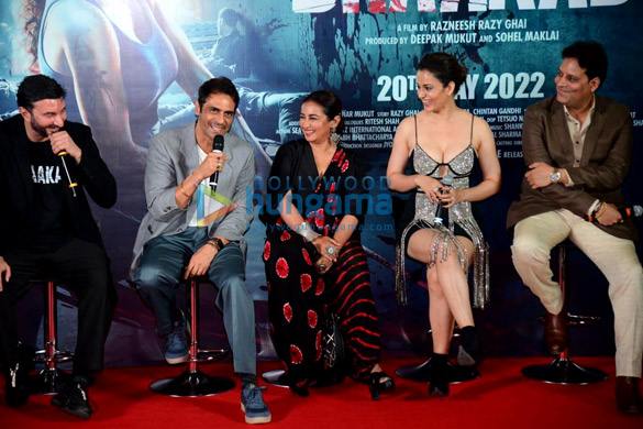 Photos Arjun Rampal, Kangana Ranaut and others grace the trailer launch of the film Dhaakad 000 (2)