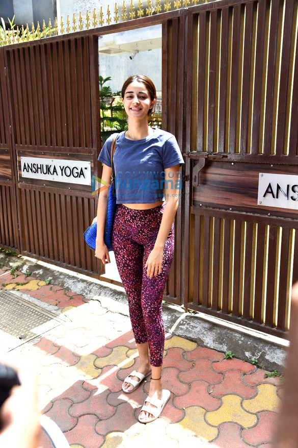 Photos: Ananya Panday snapped after her Yoga class in Bandra
