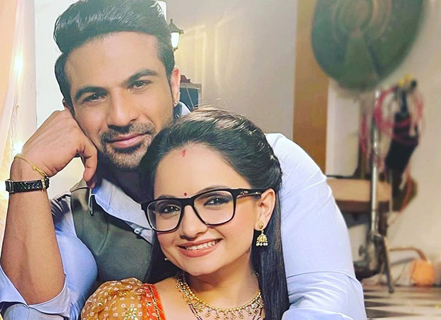Tera Mera Saath Rahe actor Mohammad Nazim opens up about his chemistry with Giaa Manek and this is what he had to say! 