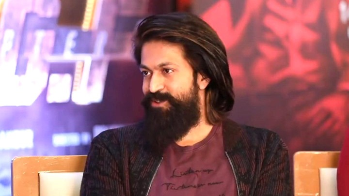 “Yash is the next Prabhas for Bollywood”- Yash reacts to this fan comment | KGF Chapter 2